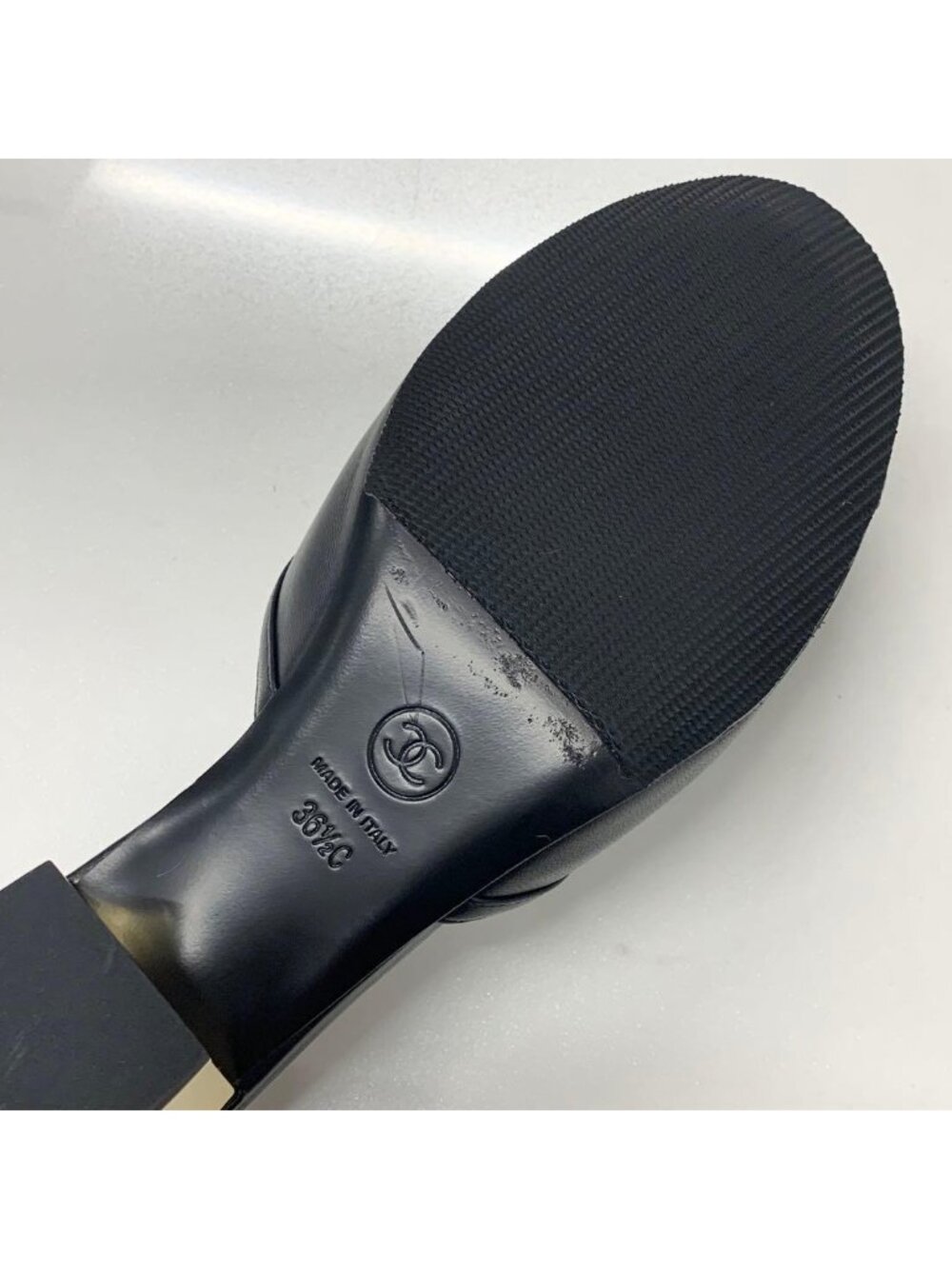 Chanel CC Logo Leather Ribbon Sandals Black - Picture 8 of 11